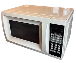 Hamilton Beach Microwave Oven Works! (K)