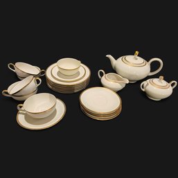 Eschenbach Vintage Bavaria Porcelain Tea Set With Gold Trim.