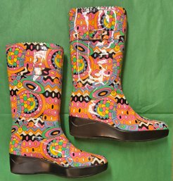 A Pair Of Stuart Weitzman 'Drizzle' Rain Boots In The 'Carnival' Colorway. Size 8