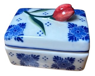 Delft Blue Hand Painted Ceramic Trinket Box (B)