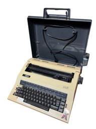 Smith Corona Spell Right XE 6000 Typewriter (LR)
