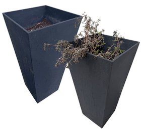 Black Solid Outdoor Garden Planter Pair (Y)