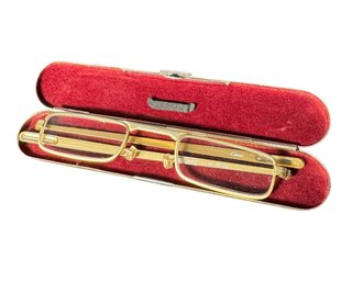 Foster Grant Gold Tone Reading Glasses 1.5
