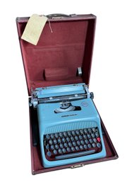 Olivetti Studio 44 Manual Typewriter With Case (LR)