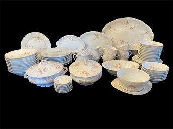 Wheelock Vienna China Set (RR)