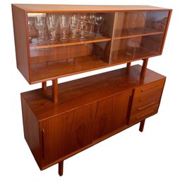 1980s Danish Teak Sideboard With Hutch Top (DR)