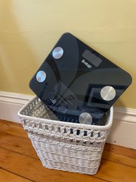 Bveiugn Scale, Wicker Waste Basket   (B)