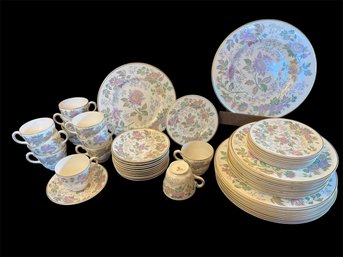 Wedgwood Bone China Set (DR)