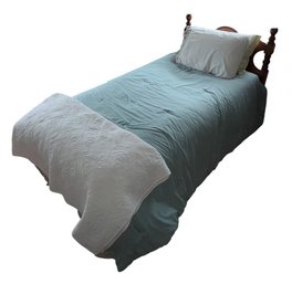 Complete Twin Size Bed Set With Solid Wooden Headboard & Bedding (BR3)
