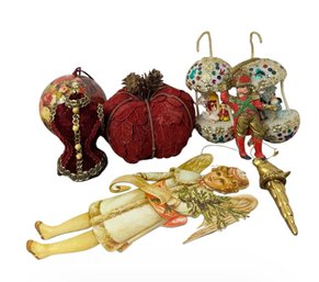 Victorian Style Christmas Ornaments 8pc (c)