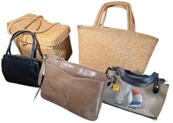 Sailboat Purse And Other Assorted Purses 5pc (k)