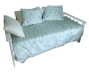 White Solid Wooden Daybed With Mattress & Bedding (BR4)