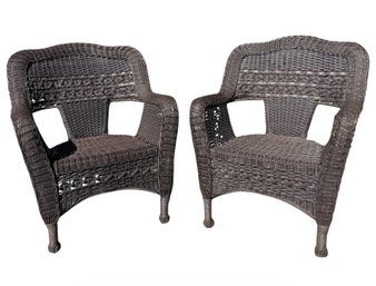 Plastic Woven Wicker Style Outdoor Lounge Chair Pair (Y)