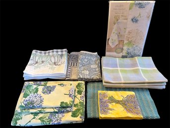 Placemats, Napkins & Outdoor Tablecloth (RR)