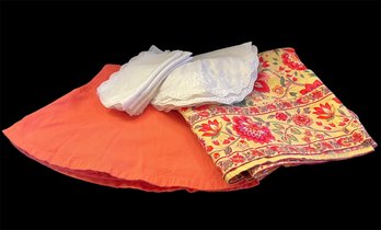 April Cornell Tablecloth, Round Tablecloth, Napkins & Placemats (RR)