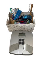 Weight Watchers Scale & Assorted Bathroom Items (BA1)