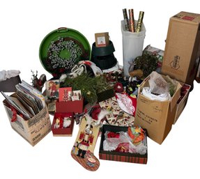 Huge Assortment Of Christmas Ornaments & Decorations (BR2)