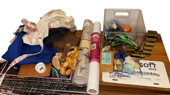 Random Assortment Of Household Decor (H)