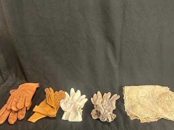 4 Pairs Gloves And Lace