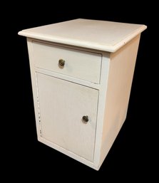 White Bedside Nightstand With Storage
