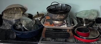 Cooking Pots & Pans, Stock Pot & Assorted Cookware (K)