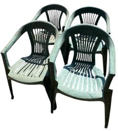 Green Plastic Chairs 4pc (Y)