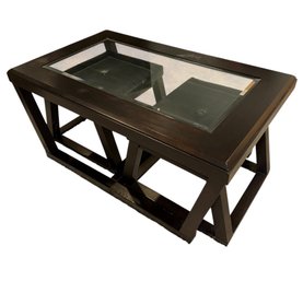 Ashley Kelton Signature Design Bevelled Edge Glass Top Coffee Table With Stools (B)