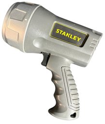 Stanley Rechargeable 900 Lumen Lithium Ion Ultra Bright Flashlight