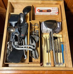 Drawer Full Of Kitchen Utensils A (K)
