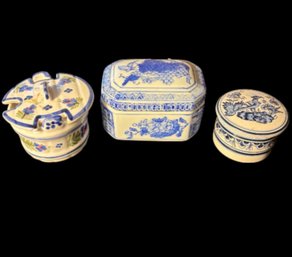 Blue And White Ceramic Trinket Dish 3pc (K)