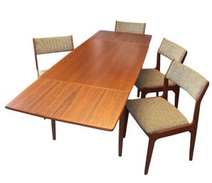 MCM Scandinavia Woodworks Teak Dining Table & 4 Chairs (DR)
