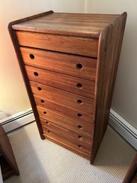 Chest Of Drawers, Vintage (BDRM2)