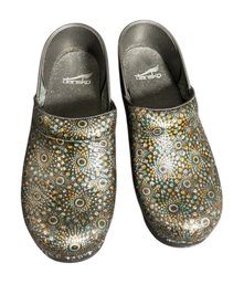 Dansko Multicolored Women's Clogs Size 7 1/2