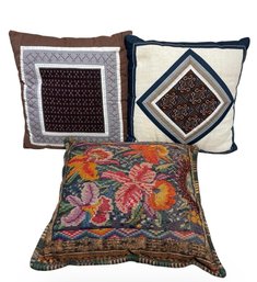 Embroidered Throw Pillow 3pc  (BR2)