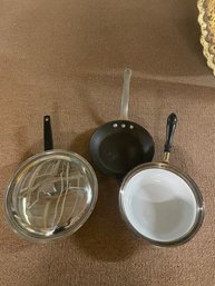 3 Pans & A Lid