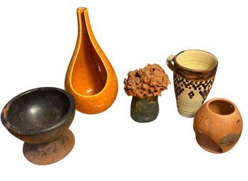 Pedestal Bowl, Mug, And Assorted Pottery 5pc (BLR)