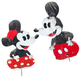Mickey & Minnie Mouse Hand Painted Folk Art Wooden Lawn Decor (Y)