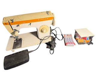 Singer Sewing Machine With Sewing Supplies