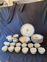 Lenox The Autumn Set Of China