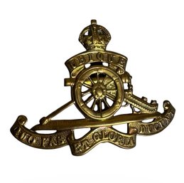WWI British Army Royal Artillery Regiment Cap Badge (DR)