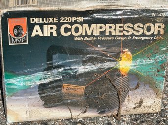 Deluxe 220 PSI Air Compressor In Box (BLR)