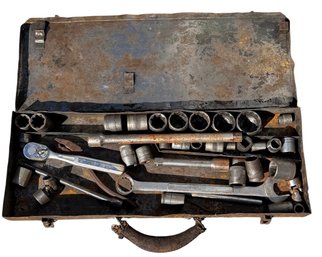 Vintage Craftsman & Other Drive Socket Set In Old Tool Case (BLR)