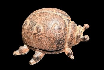 Cast Iron Ladybug Garden Key Keeper (b)
