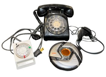 Panasonic Shockwave MP3 Player, Rotary Dial Telephone & Plug In Kitchen Timer (B)