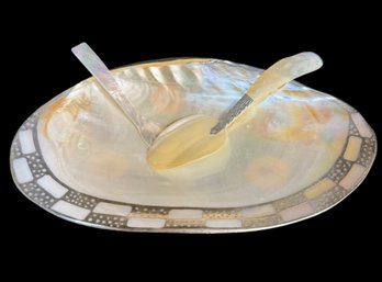 Mother Of Pearl Style Abalone Shell Caviar Dish & Pair Of Spoons