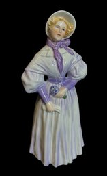 Goebel Gentle Thoughts 1835 Blonde Porcelain Woman Figurine