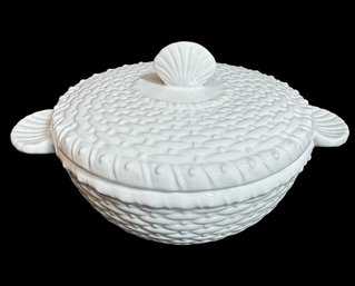 Nantucket Basketweave Style Nautical Shell Serving Dish