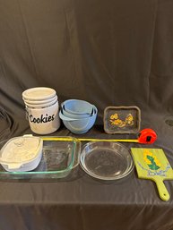 Kitchen Cookie Jar Pyrex