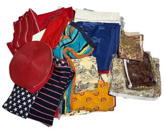 Large Assortment Of Tablecloths, Place Matts, And Linens(K)