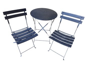 Patio Folding Side Table & Two Chairs    (Fy)